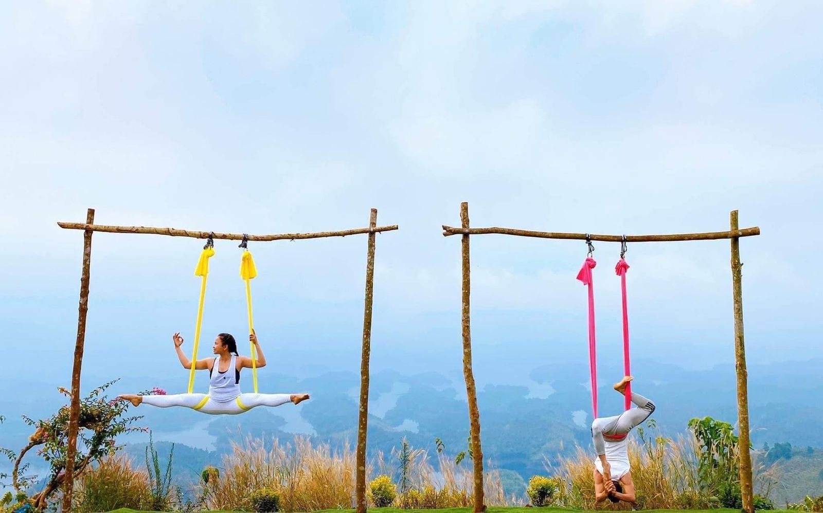 Hồ Tà Đùng buổi sáng nhiều mây